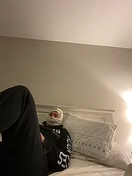 phantom898983 online show from February 25, 2026, 1:39 am