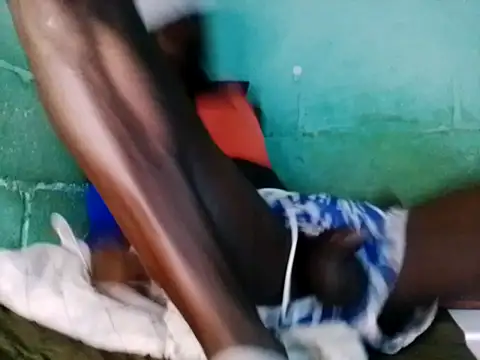 Snapshot of Faysbaakop3 chatting on February 12, 2026, 4:18 pm Faysbaakop3 online show from February 12, 2026, 4:18 pm