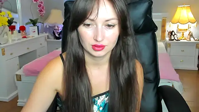 RosiAlina online show from July 17, 2026, 6:32 am