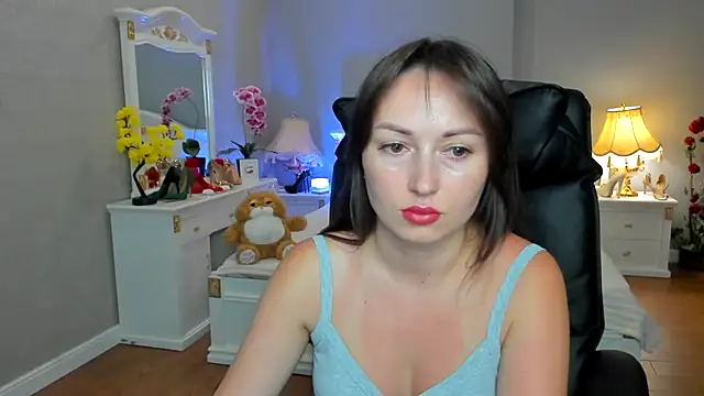 RosiAlina online show from June 30, 2026, 6:35 am