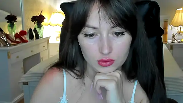 RosiAlina online show from June 19, 2026, 7:14 am
