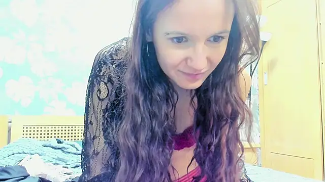 OliviaMuur online show from January 9, 2026, 5:03 am