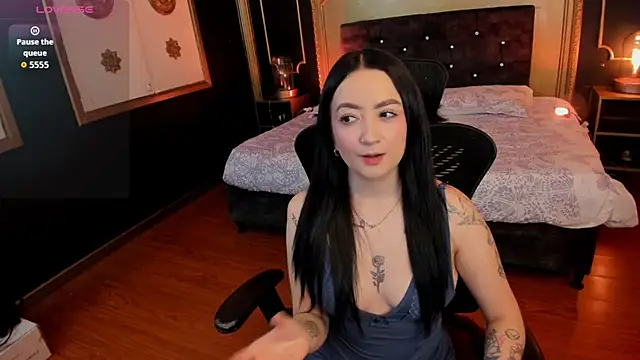 Snapshot of Sabrina_Cutte chatting on May 23, 2026, 3:27 am Sabrina Cutte online show from May 23, 2026, 3:27 am
