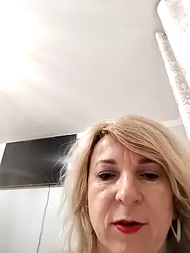 Snapshot of AhlyssaLove1155 chatting on March 8, 2026, 2:37 am AhlyssaLove1155 online show from March 8, 2026, 2:37 am