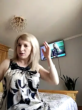 AhlyssaLove1155 online show from June 25, 2026, 3:50 pm