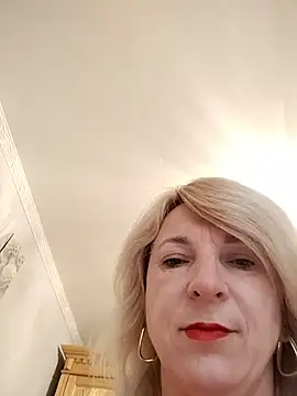 AhlyssaLove1155 online show from June 29, 2026, 2:40 am