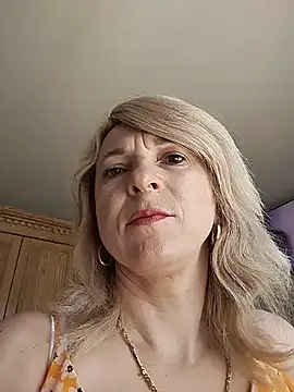 AhlyssaLove1155 online show from June 21, 2026, 9:15 am