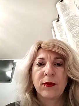 Snapshot of AhlyssaLove1155 chatting on February 15, 2026, 6:07 pm AhlyssaLove1155 online show from February 15, 2026, 6:07 pm