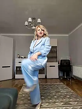 Snapshot of AhlyssaLove1155 chatting on March 15, 2026, 10:11 am AhlyssaLove1155 online show from March 15, 2026, 10:11 am