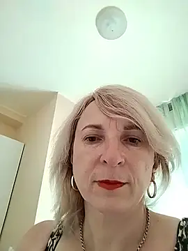 AhlyssaLove1155 online show from August 3, 2026, 12:22 pm