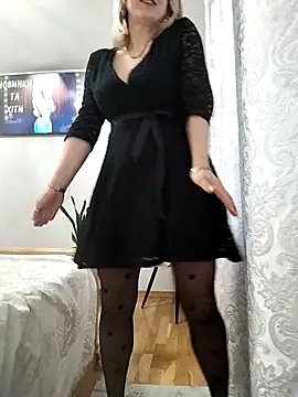 AhlyssaLove1155 online show from April 23, 2026, 5:25 pm