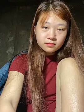 hinata-xx online show from April 30, 2026, 11:42 pm