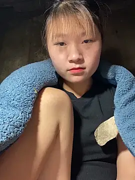 hinata-xx online show from April 23, 2026, 3:24 pm