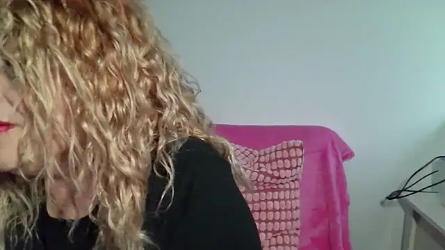 mariajosebarrazaa online show from March 6, 2026, 6:25 pm