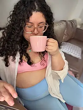 VanesssaMilf  online show from August 4, 2026, 6:56 pm