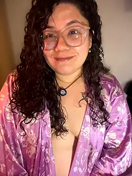 VanesssaMilf  online show from March 17, 2026, 2:14 am