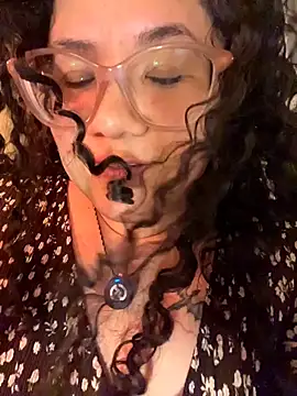 VanesssaMilf  online show from February 25, 2026, 3:40 am