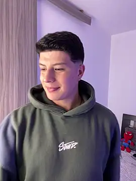 Goldenknight33 online show from December 16, 2025, 2:43 pm