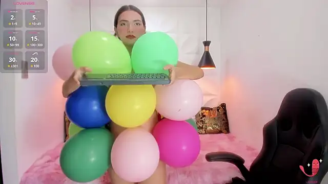 Snapshot of valeriecute18 chatting on March 11, 2026, 8:25 pm valeriecute18 online show from March 11, 2026, 8:25 pm