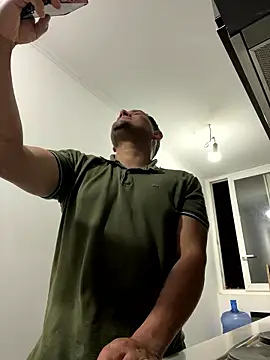 Snapshot of DarkOnebaki- chatting on January 9, 2026, 4:52 am DarkOnebaki- online show from January 9, 2026, 4:52 am