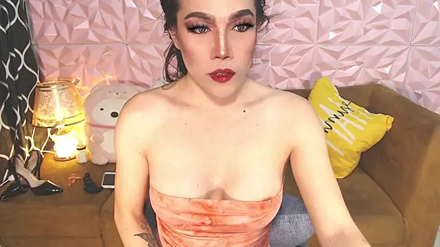 Snapshot of MajesticBeauty chatting on February 10, 2026, 2:05 pm MajesticBeauty online show from February 10, 2026, 2:05 pm