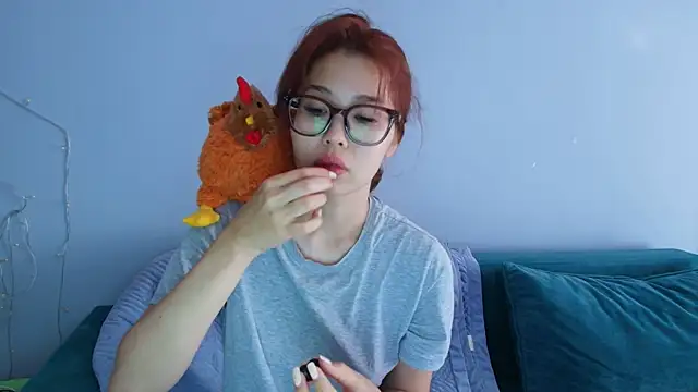 kimyjina online show from June 29, 2026, 3:35 am