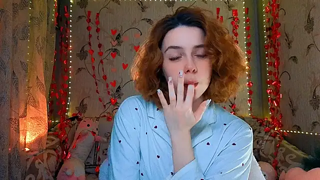 Snapshot of Ari_Meow chatting on March 26, 2026, 7:34 pm Ari Meow online show from March 26, 2026, 7:34 pm