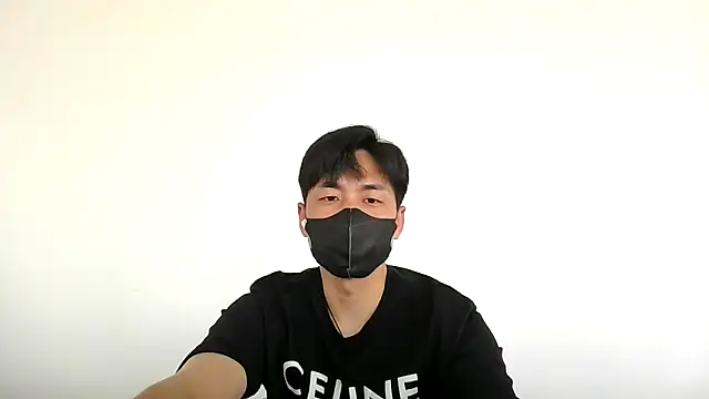 kimze7 online show from June 10, 2026, 2:46 am
