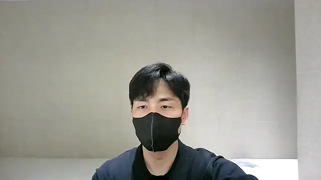 kimze7 online show from June 17, 2026, 2:44 am