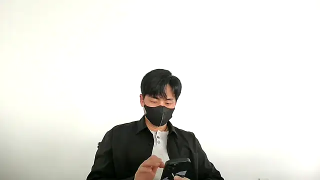 kimze7 online show from May 27, 2026, 1:57 am