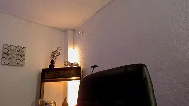 kingdani hot online show from February 13, 2026, 1:44 pm