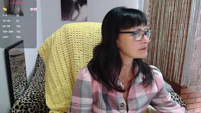 Eila Morigan online show from July 23, 2026, 7:16 am