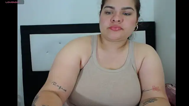 NinaFuentes2X online show from June 8, 2026, 11:38 pm
