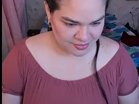 Snapshot of NinaFuentes2X chatting on May 9, 2026, 4:27 am NinaFuentes2X online show from May 9, 2026, 4:27 am