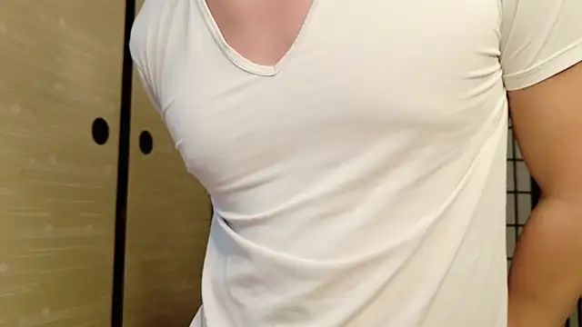 Snapshot of -kou-- chatting on January 6, 2026, 11:47 am -kou-- online show from January 6, 2026, 11:47 am