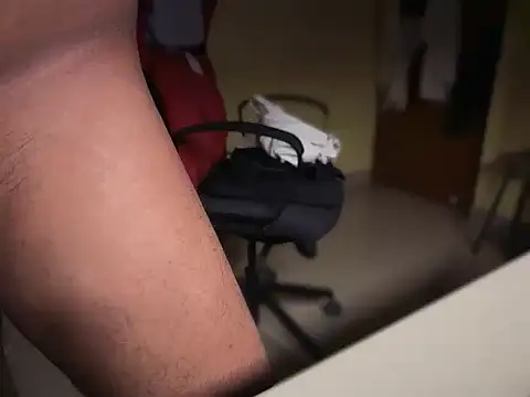 Haramilaunda xy online show from February 1, 2026, 6:39 pm