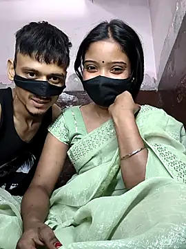 Snapshot of couplegk71 chatting on February 12, 2026, 2:55 am couplegk71 online show from February 12, 2026, 2:55 am