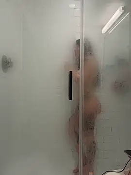 Snapshot of Lexiiskyyxo chatting on March 18, 2026, 1:02 pm Lexiiskyyxo online show from March 18, 2026, 1:02 pm