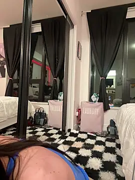 Snapshot of Lexiiskyyxo chatting on March 13, 2026, 5:56 am Lexiiskyyxo online show from March 13, 2026, 5:56 am