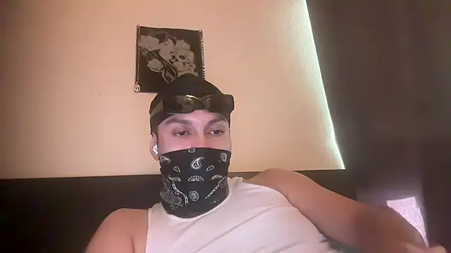Snapshot of angelblanco chatting on March 28, 2026, 3:57 pm angelblanco online show from March 28, 2026, 3:57 pm
