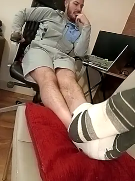 cheekycherryx online show from April 2, 2026, 11:33 pm