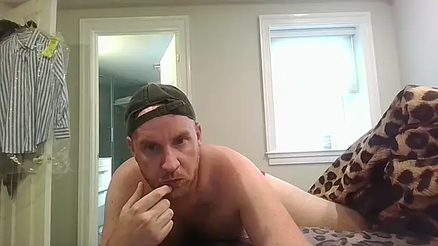 Snapshot of BeefyNcloudy chatting on July 9, 2026, 3:55 pm BeefyNcloudy online show from July 9, 2026, 3:55 pm