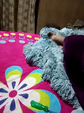 DominantSnowball44 online show from February 7, 2026, 5:54 pm