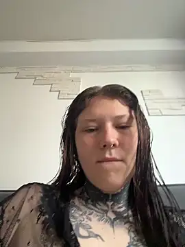 FionaMurr online show from June 16, 2026, 1:38 am