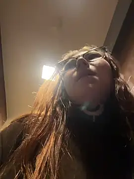 FionaMurr online show from March 12, 2026, 1:33 am