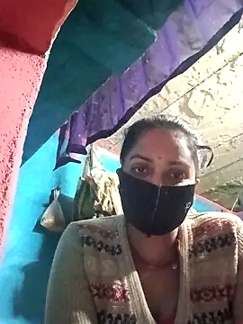 Poonam8080 online show from February 3, 2026, 6:02 pm