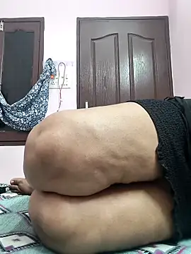 Ecyol online show from March 3, 2026, 7:43 pm