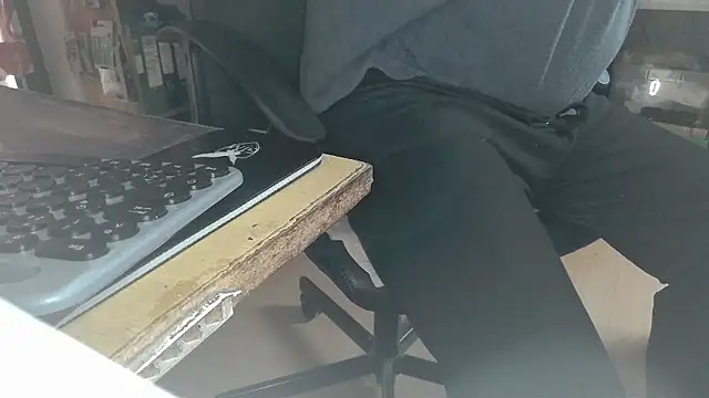 oldmann08 online show from January 12, 2026, 1:07 pm