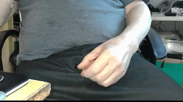 oldmann08 online show from January 11, 2026, 9:49 am