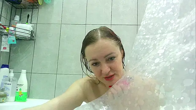 Snapshot of Oliviapussycat chatting on February 17, 2026, 7:44 pm Oliviapussycat online show from February 17, 2026, 7:44 pm